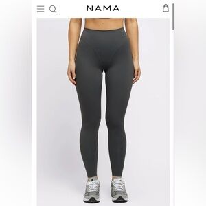 NAMA Body Butter™ Contour Leggings - Graphite - Small